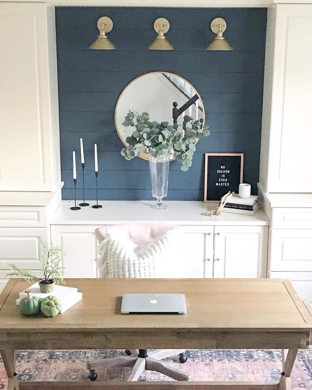14 Navy Blue Accent Wall Ideas That Will Transform Your Home