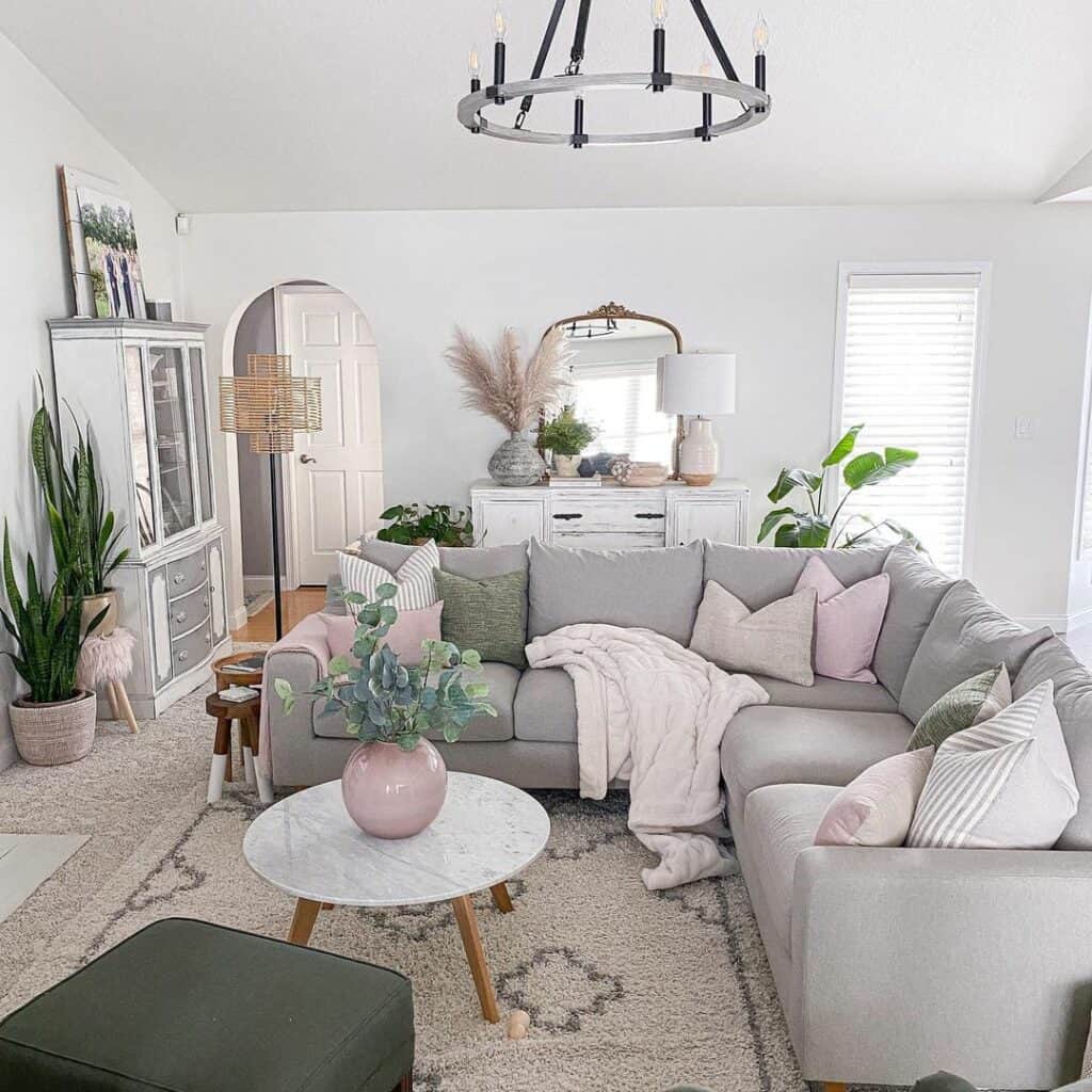 28 Cozy Grey Living Room Ideas To Make Your Home More Inviting