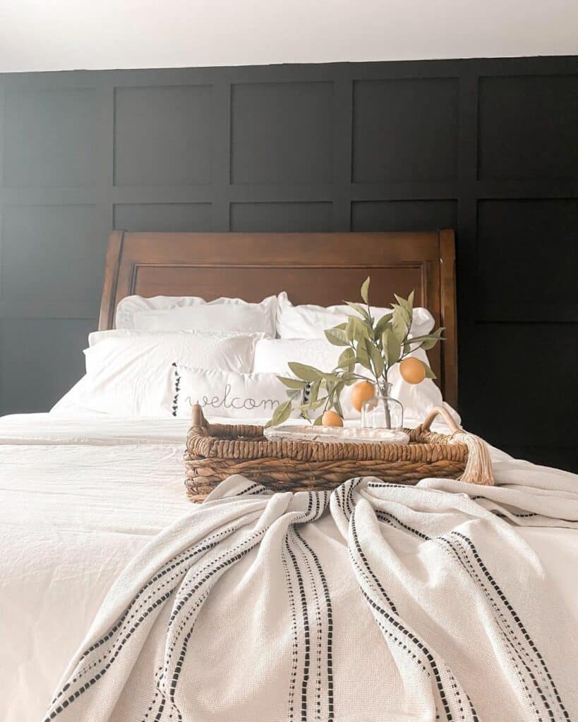 30 Bold Wainscoting Bedroom Ideas To Beautify Your Home