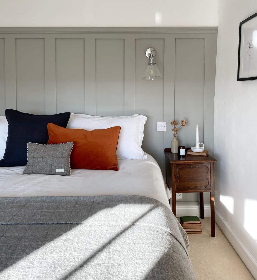 25 No Headboard Ideas for A Versatile and Modern Bedroom