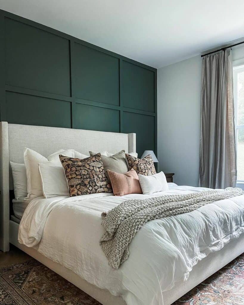 30 Bold Wainscoting Bedroom Ideas To Beautify Your Home