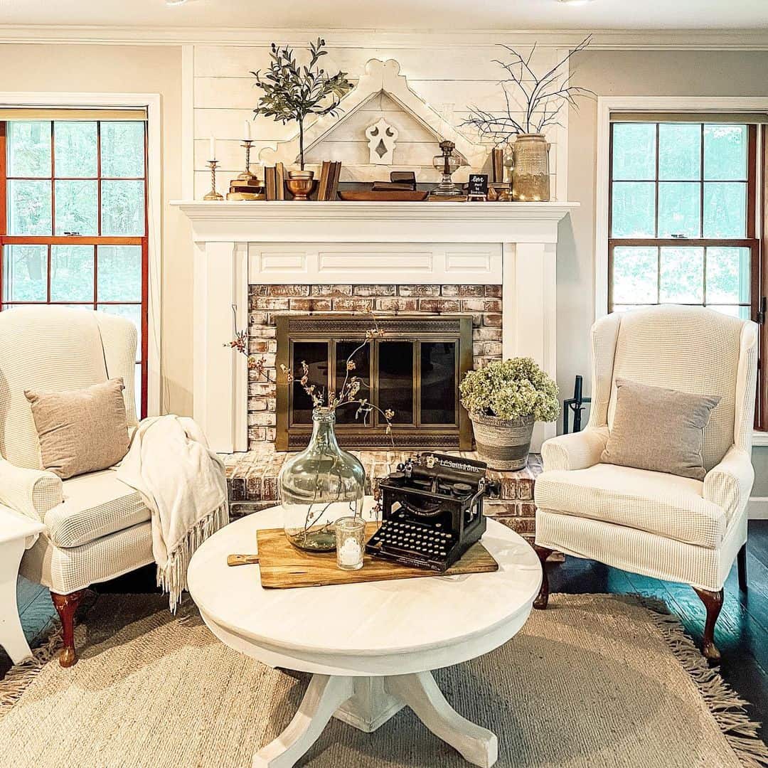 29 Summer Mantel Décor Ideas to Make Your Fireplace Blossom