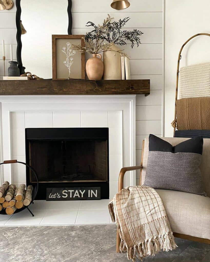 30 Year-round Mantel Décor Ideas for Your Home
