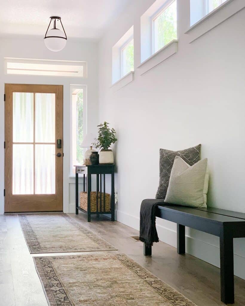 19 Modern Entryway Chandelier Ideas to Brighten Your Foyer