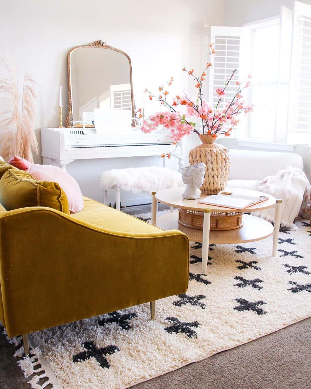 28 Ways to Upgrade Your Space Using Living Room Carpet Ideas