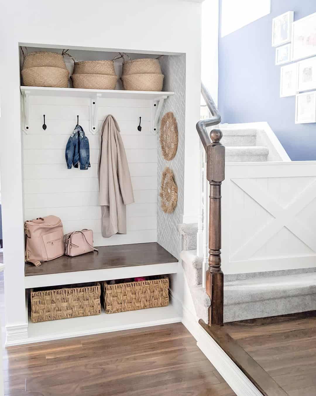 28 Mudroom Built-In Ideas for an Organized Entry