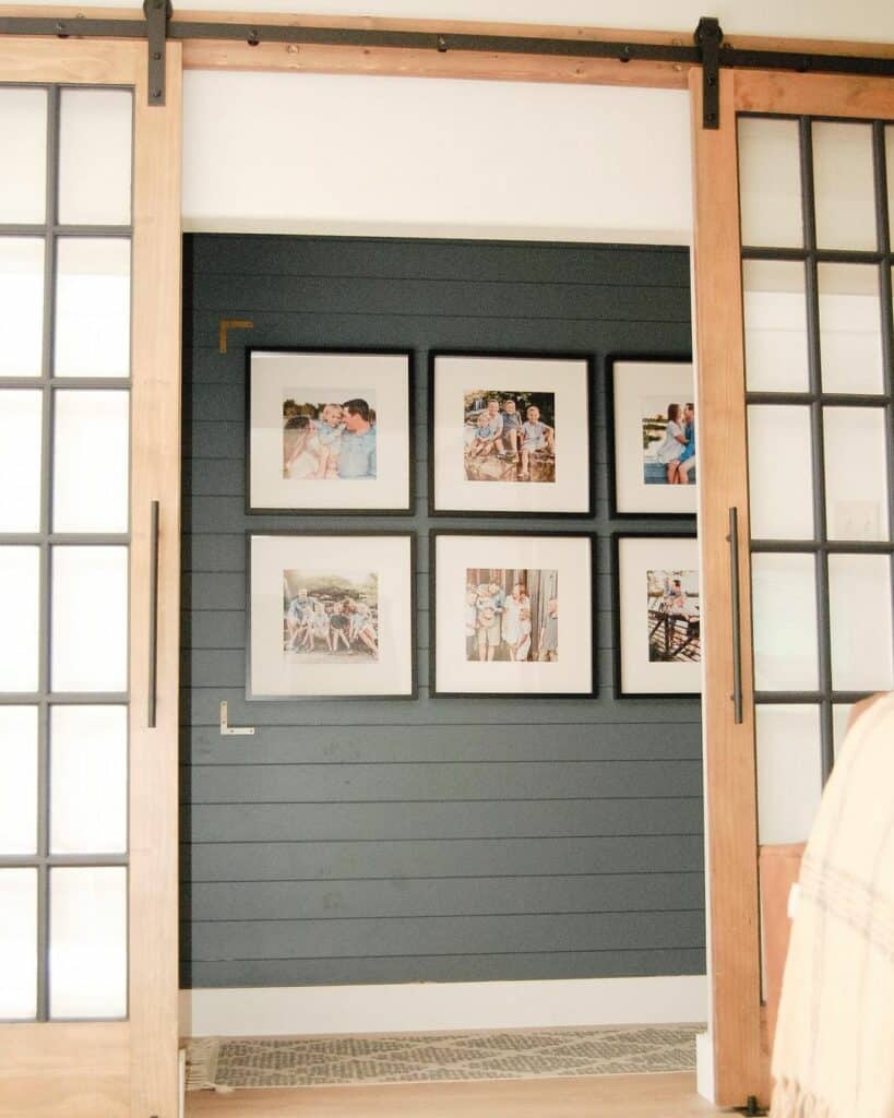 29 Shiplap Wall Décor Examples To Add Rustic Charm To Your Home - Textured Shiplap Wall Decor Small Spaces