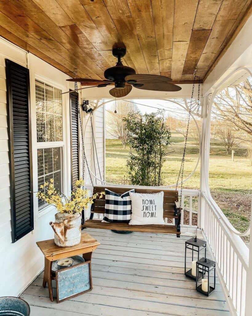 29 Front Porch Furniture Ideas To Create A Warm Entrance