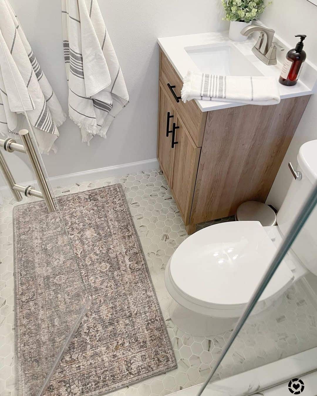 Tile Pattern Bathroom Rug 30 Bathroom Rug Ideas to Create a Spa Sanctuary
