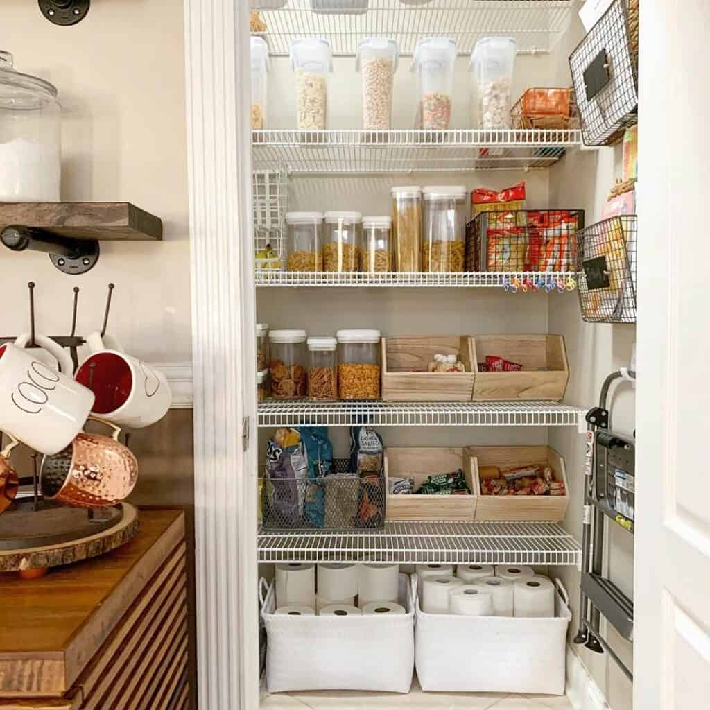 30 Pantry Storage Ideas to Optimize Organization