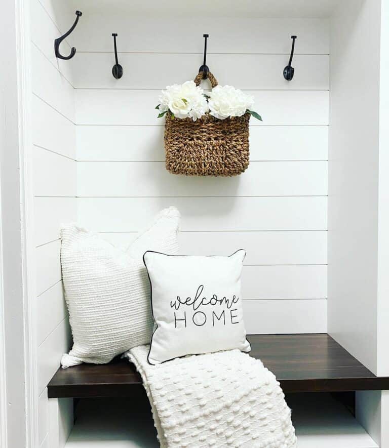 25. Where Warmth Meets Practicality: A Cozy Mudroom Nook