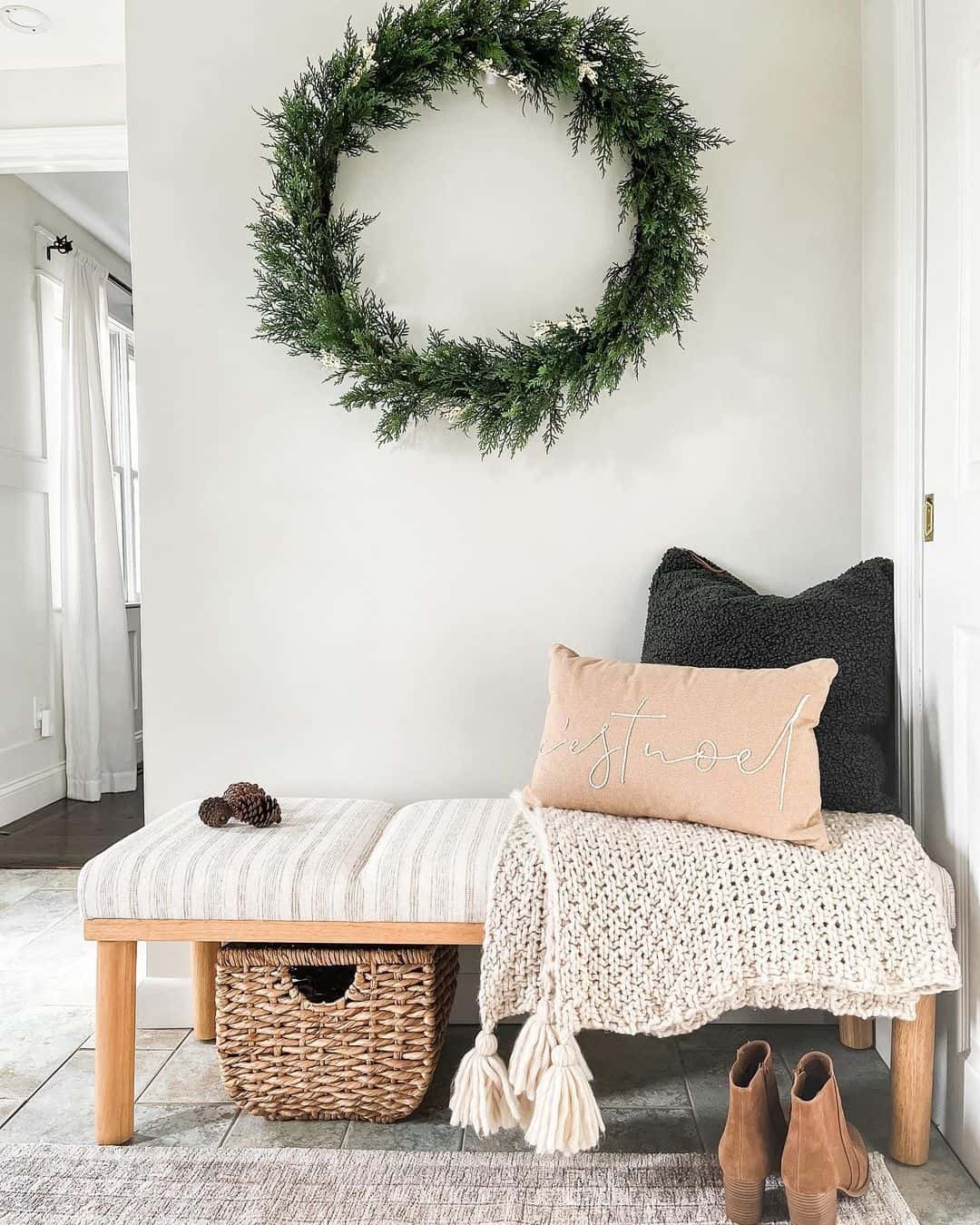 29 Entryway Furniture Ideas for a Stunning First Impression