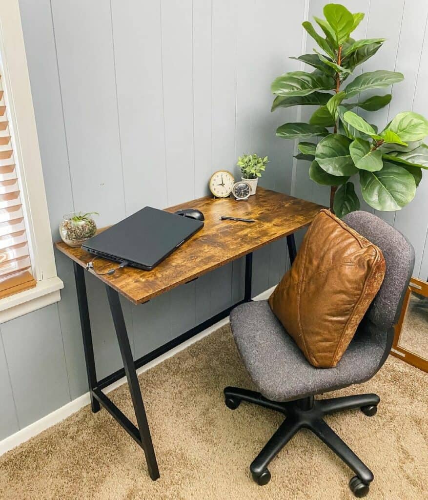 22 Small Office Décor Ideas to Optimize Unused Spaces