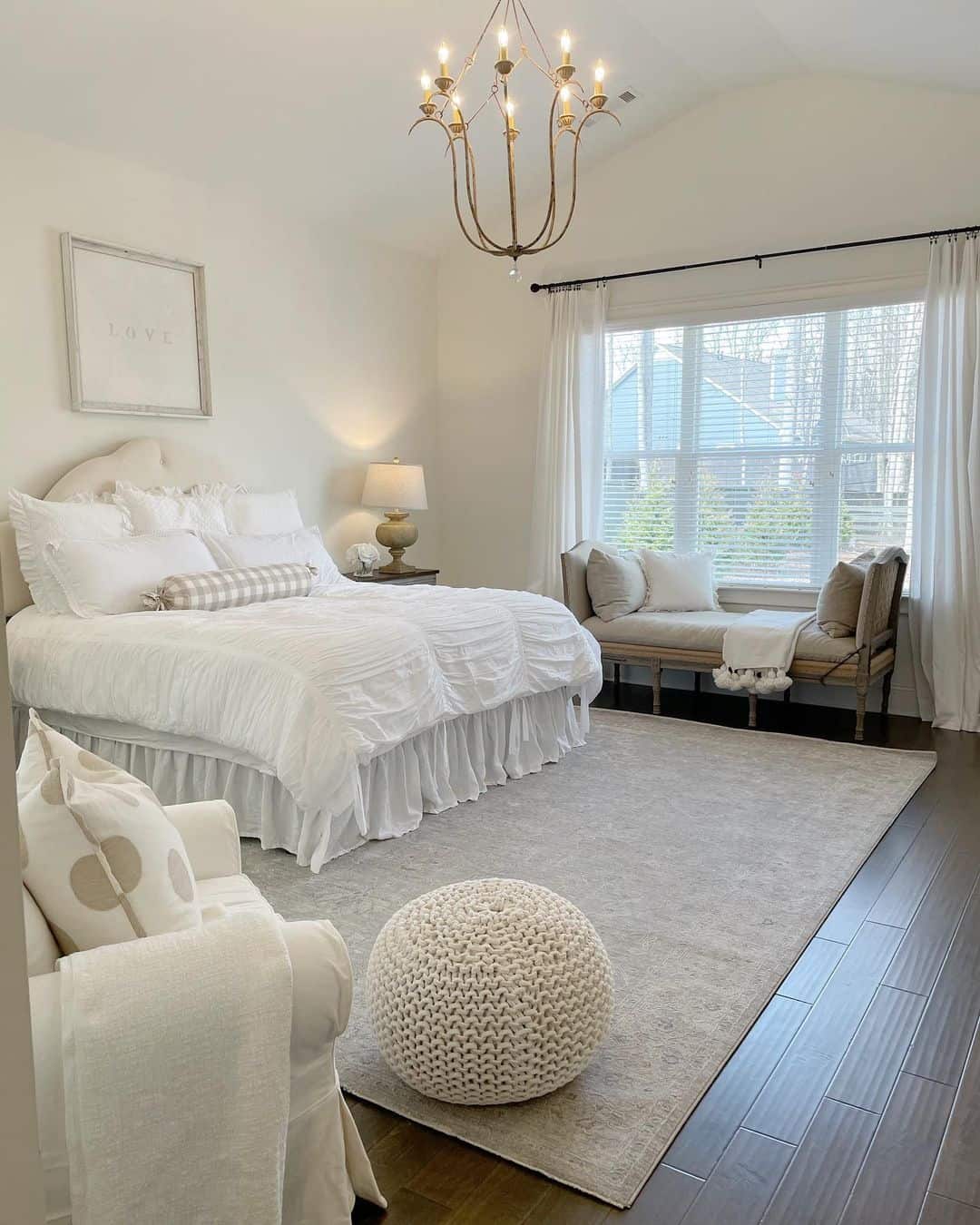30 Cozy Large Master Bedroom Ideas