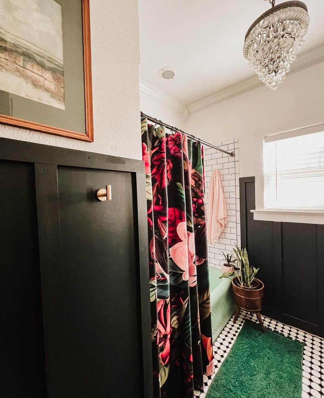 30 Small Bathroom Shower Curtain Ideas for a Refreshing Look