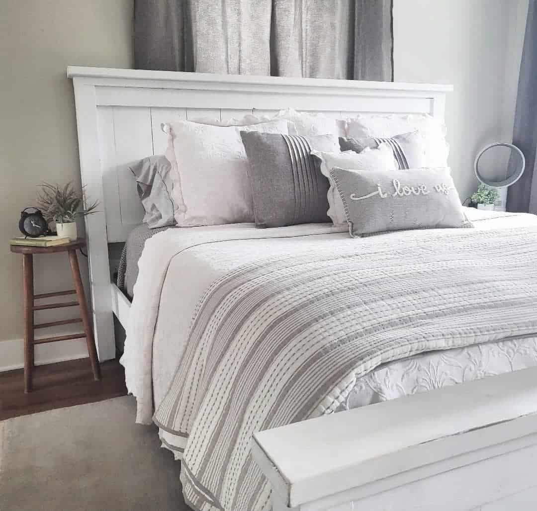 28 Beautiful Beige and Grey Bedroom Ideas