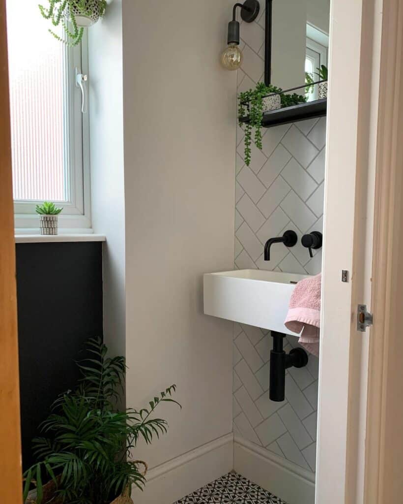 30 Tile Bathroom Wall Ideas To Make Your Space Sparkle