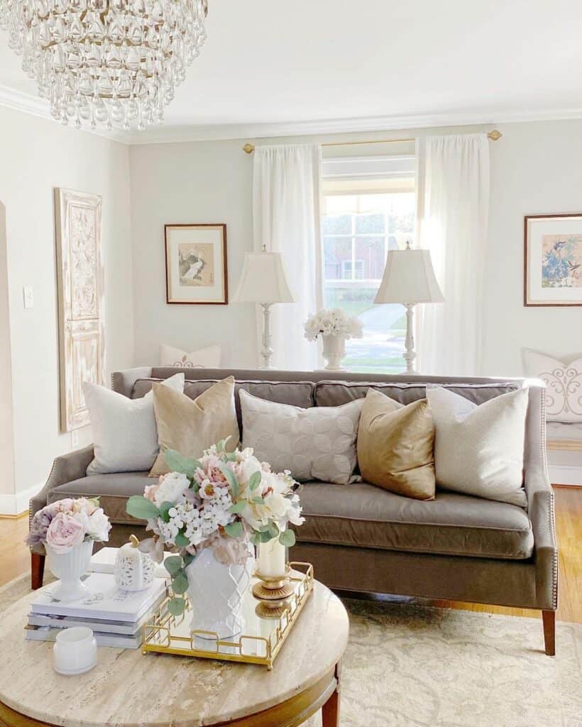 24 Small Living Room Lighting Ideas To Brighten Your Space