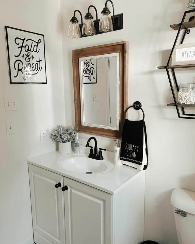 small bathroom where to place a hand towel ring