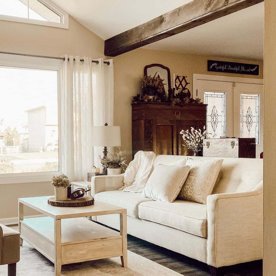 Image showcasing 27 Unexpected Ideas for Incorporating Exposed Beams