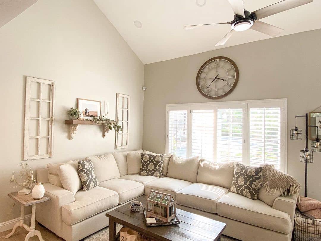 24 Small Living Room Lighting Ideas To Brighten Your Space