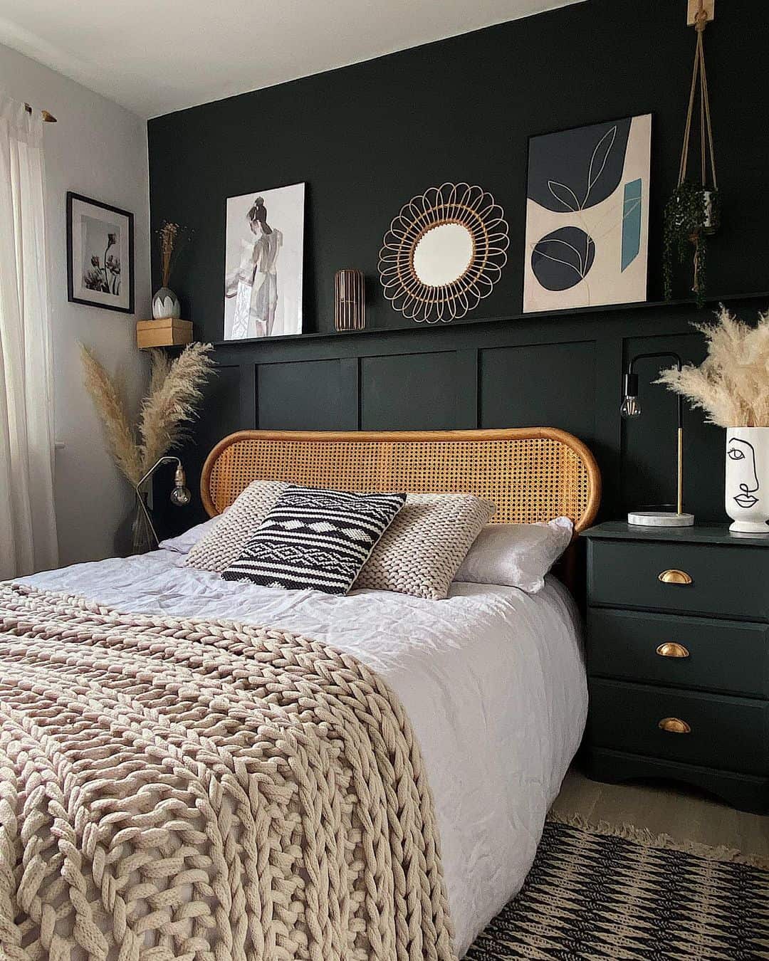 28 Bedroom Accent Wall Ideas for an Enticing Focal Point