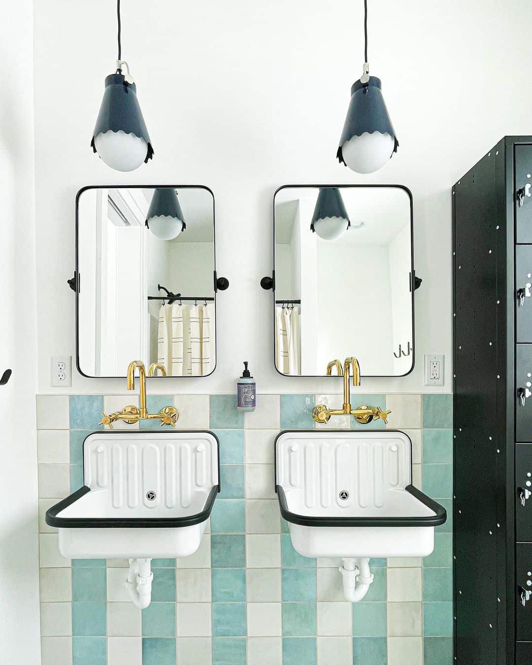 16 Boys Bathroom Ideas That They’ll Love Growing Up With