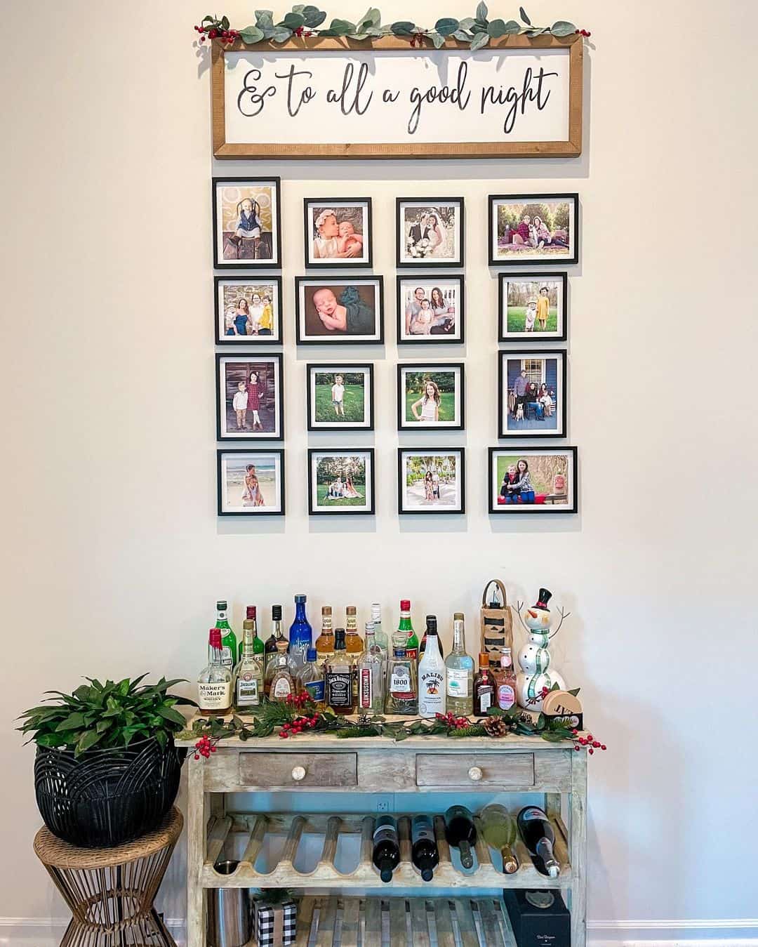 30 Creative Photo Display Ideas for Your Family Pictures