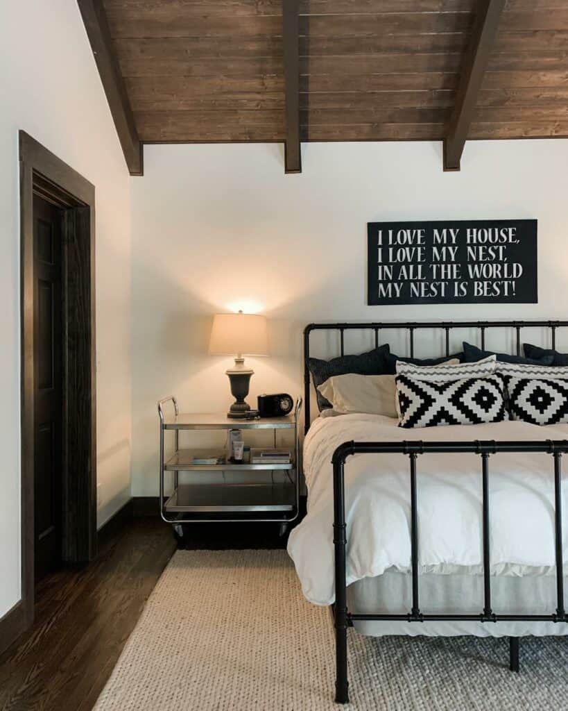 25 Handsome Men’s Bedroom Ideas for a Masculine Vibe