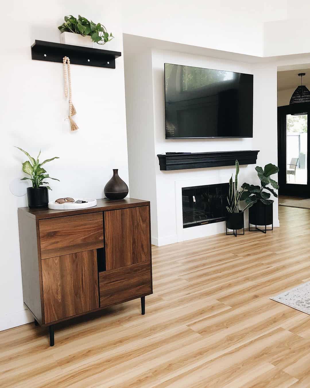 22 Fireplace Without a Hearth Designs You’ll Want To Imitate