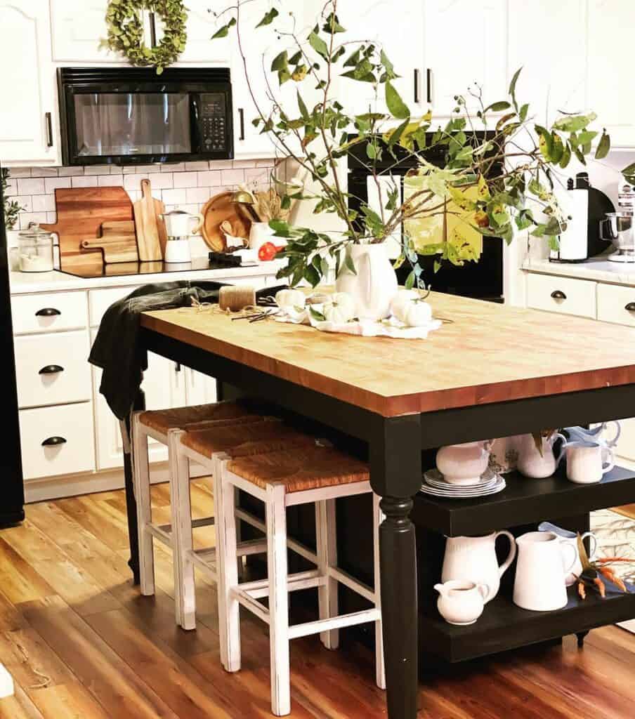 22 Small Kitchen Islands With Seating for Maximum Style