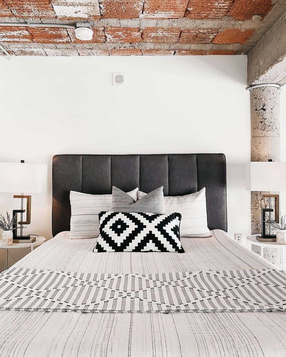 Stunning Exposed Brick Ceiling Apartment Glamorous Decorating Ideas image