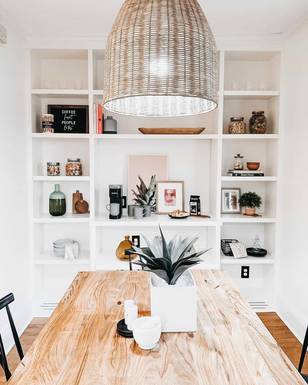 23 Stylish and Spacious Dining Room Built-Ins