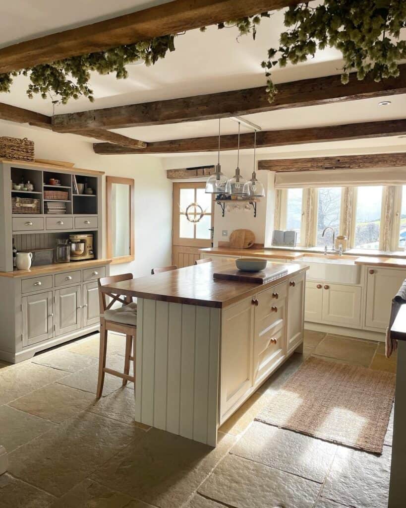 24 Stunning Small Kitchen Floor Tile Ideas for Any Style