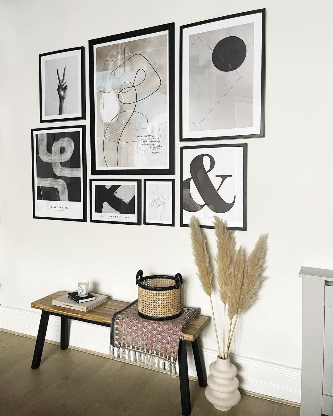 24 Dreamy Pampas Grass Décor Ideas for a Delicate Design - Whimsical Pampas Grass Patio Decor