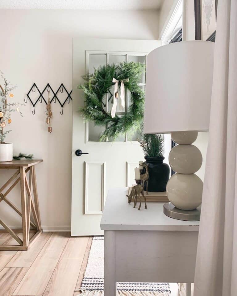 Modern Farmhouse Entryway Decor